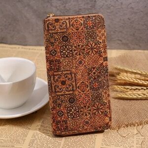 Retro patterned cork long wallet